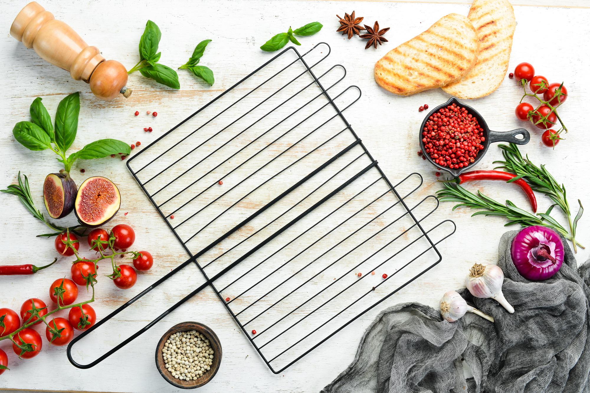 Set di utensili professionali e ricetta stampata